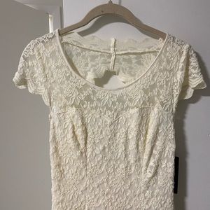 Guess Lace Dress with Short Sleeves & v-shaped back